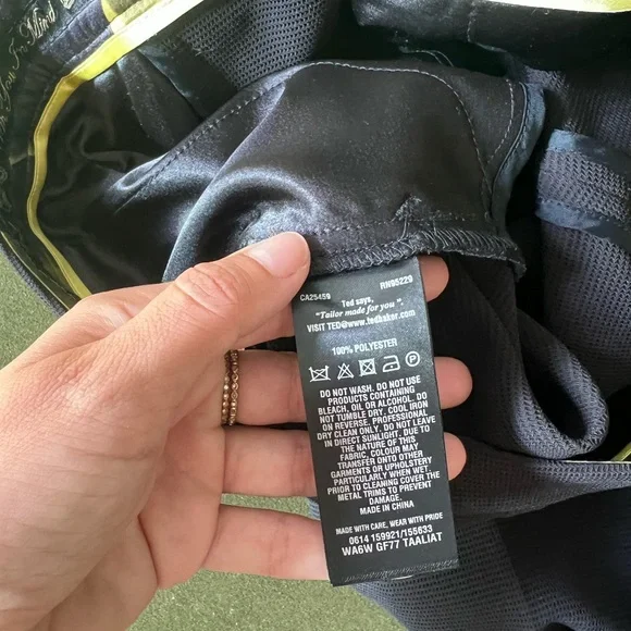 Ted Baker Textured Black Blazer & Suit Pant, Size 0 - Picture 9 of 9